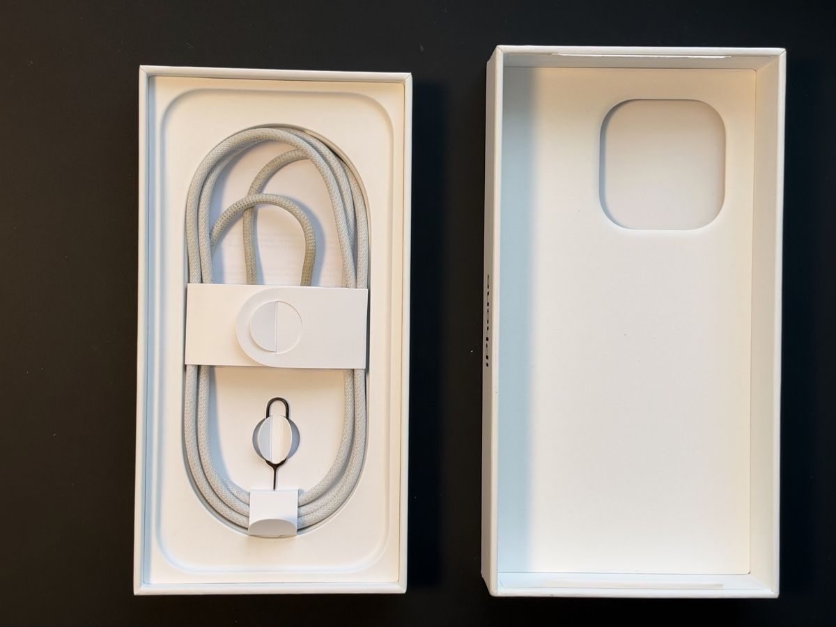 Apple Handys / Smartphones: Apple iPhone 16 Pro, 128GB, Black Titanium, New Condition – Gebraucht aus Hagendorn von nik_9x6x 4
