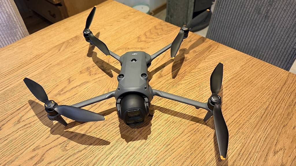 RC Kits de montage: Mavic 4 pro – D'occasion à Les Diablerets par mathphoto 1