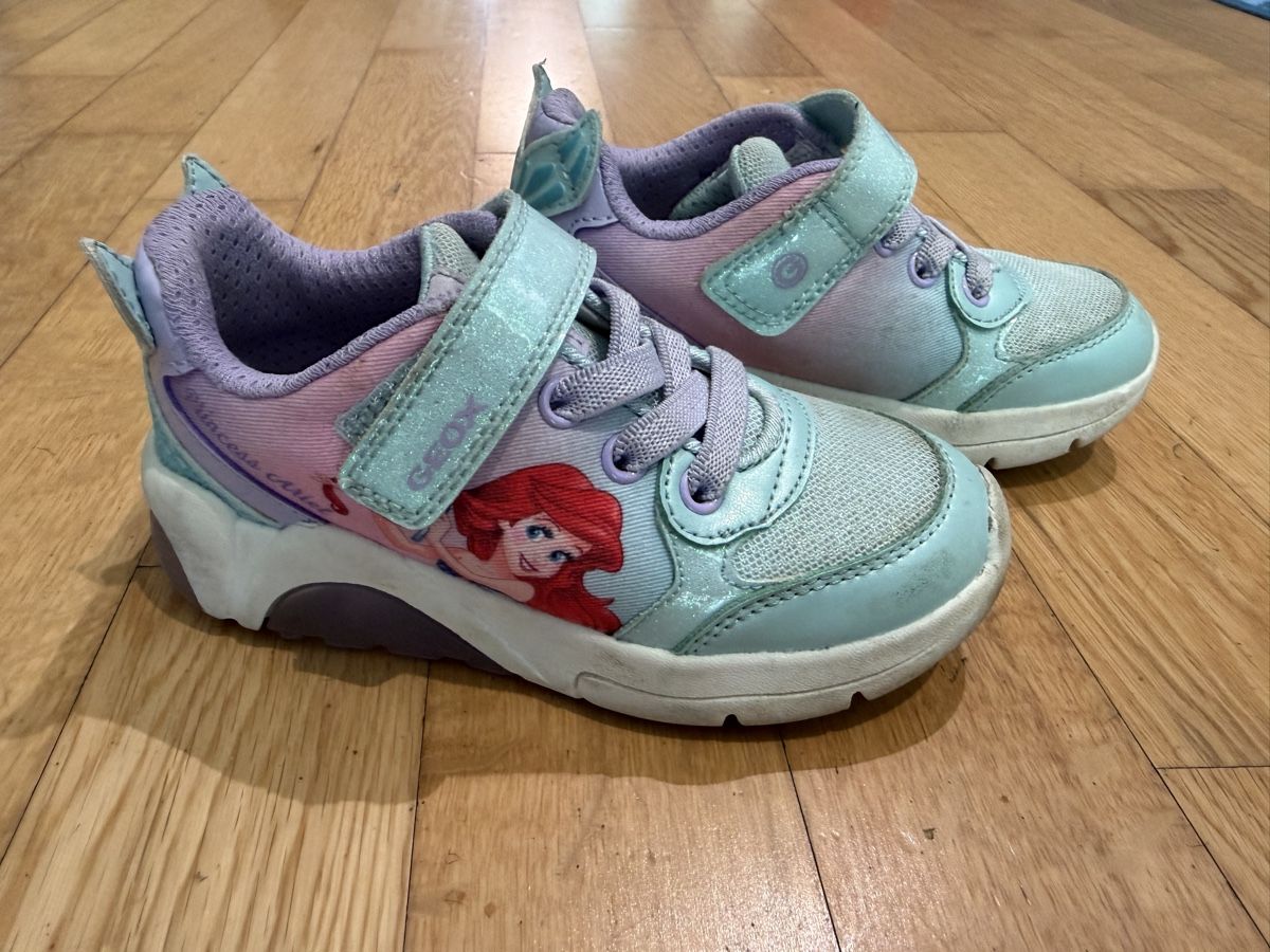 Scarpe per ragazze: Geox Disney Princess 26 – Usato da Winterthur venduto da _cyb3r-w0lf_