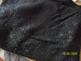 Schwarzer Jersey mit Silberfäden
