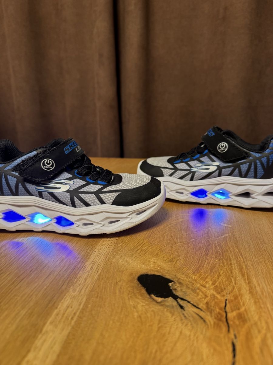 Scarpe per ragazzi: Kinderschuhe – Usato da Tagelswangen venduto da Isa036 1