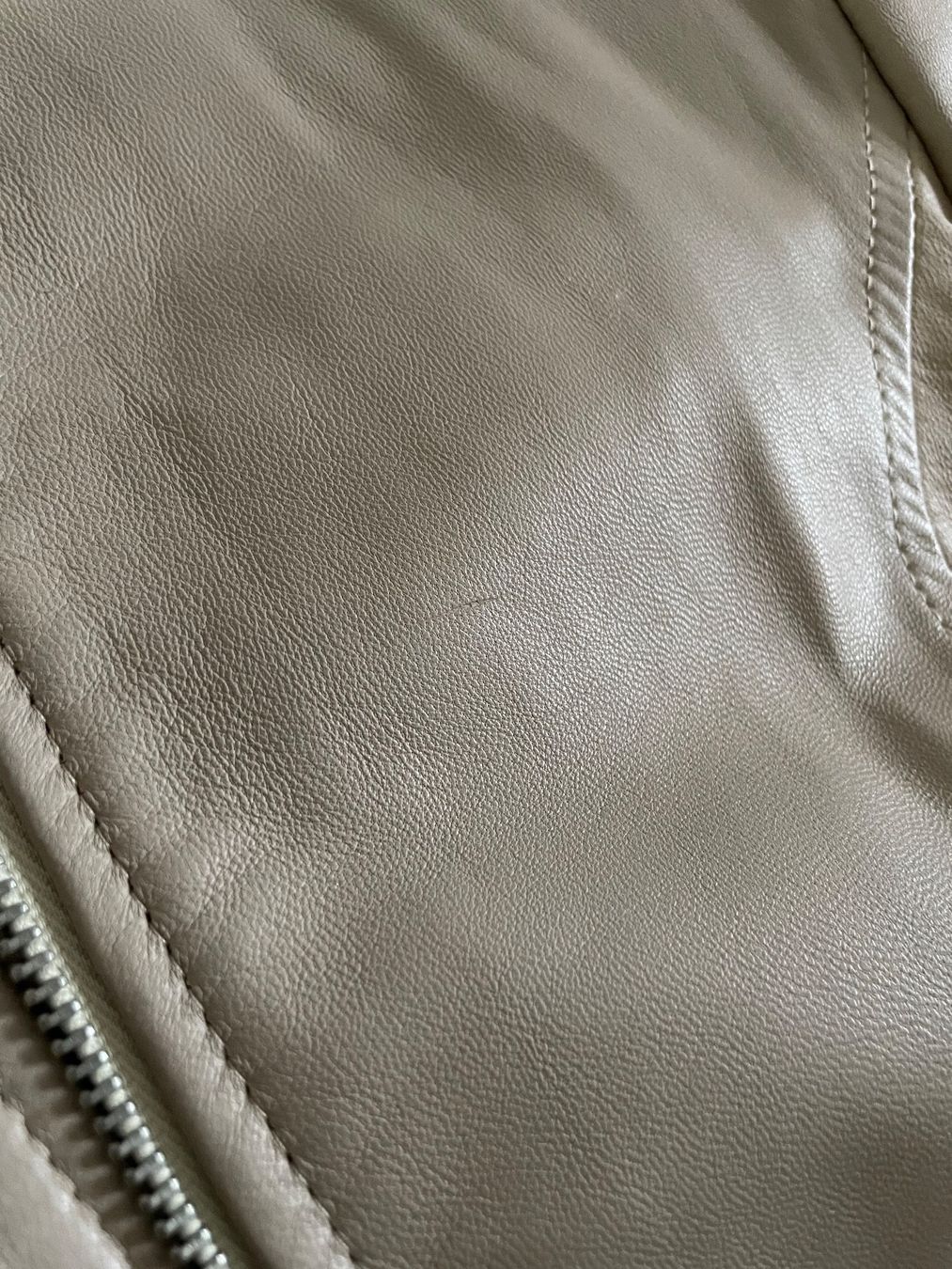 Versace Jacken: Lederjacke von Versage Jeans beige Größe 34 – Gebraucht aus Zürich von Minixxs 4
