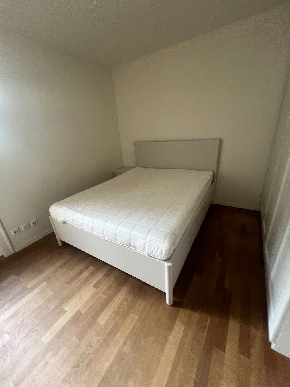 Betten: Ikea - Bettkollektion & Nachttisch – Neu (gemäss Beschreibung) aus Kriens von mendaa 1