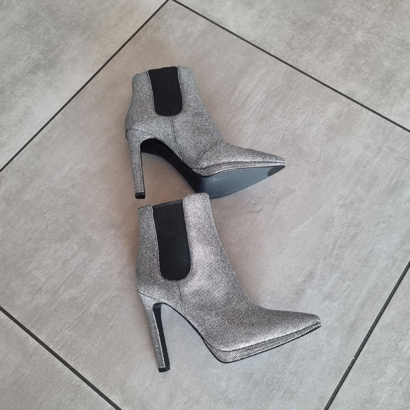 Michael Kors Scarpe da donna: Stivaletto Michael Kors – Nuovo (secondo la descrizione) da Biasca venduto da Siosmart 2