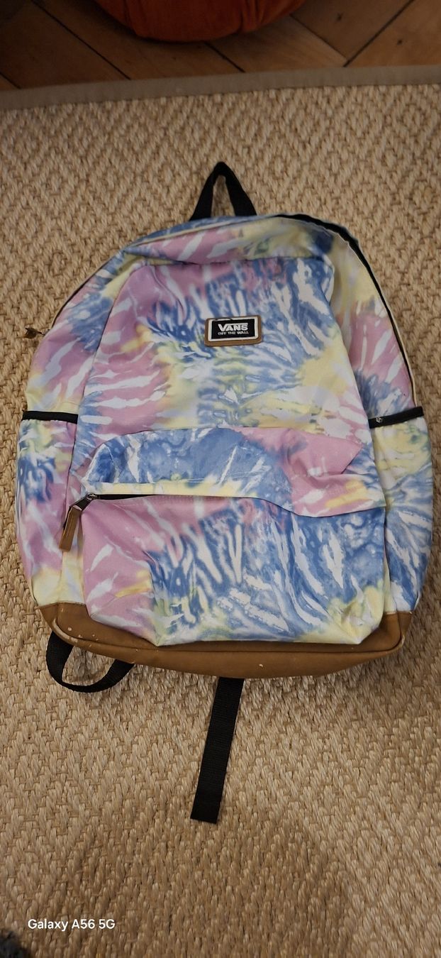Vans Kindertaschen: VANS Rucksack – Gebraucht aus Zürich von Kugellipo