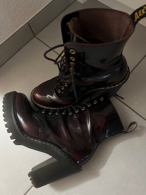 Dr. Martens Scarpe da donna: Dr. Marten Stiefel. Gr 37 dunklerots Leder – Nuovo (secondo la descrizione) da Neerach venduto da romiping 2
