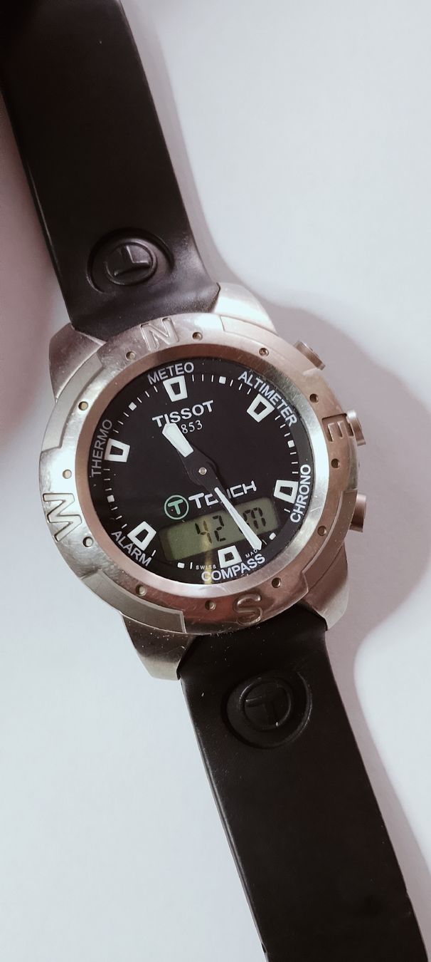 Tissot Montres: Tissot Titanium t-Touch Multifunktions Uhr 40 mm – D'occasion à Biel/Bienne par Vintage-timearts