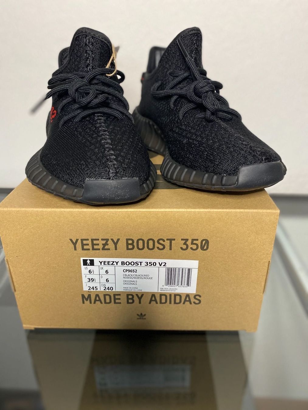 Adidas Scarpe da uomo: YEZZY BOOST 350 BLACK RED – Nuovo e nell'imballaggio originale da Obersaxen venduto da Bob-omb 3
