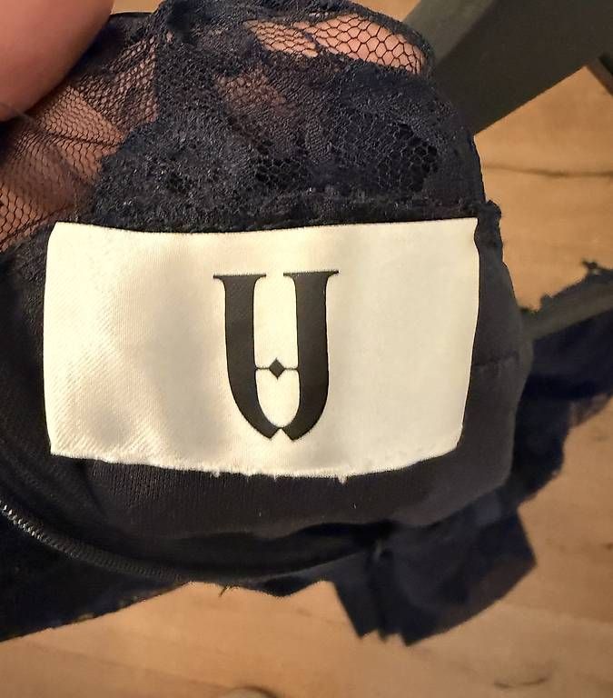 Kleider: Kleid Forever Unique – Gebraucht aus Adligenswil von TST04 1