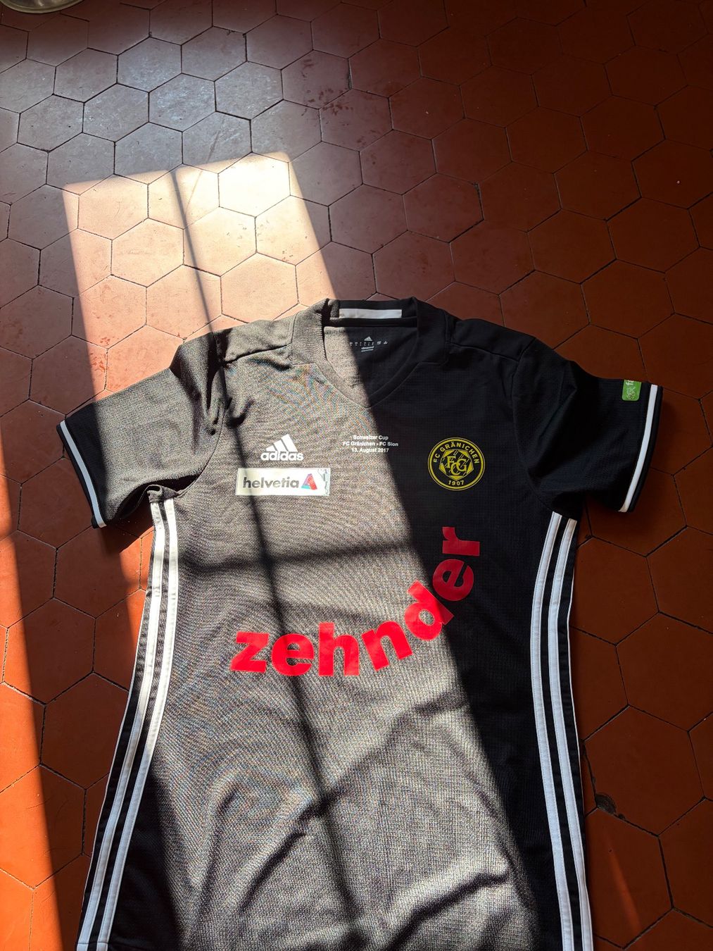 Adidas Leibchen & Hosen: FC Gränichen CUP Shirt Gr.L – Gebraucht aus Rorschach von Trash1