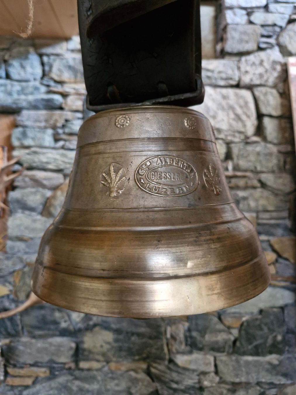Glocken & Treicheln: Glocke Treichel – Gebraucht aus Guarda von rue_bpd7 1