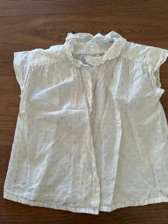 Wunderschöne Bluse in Grösse 128 mit Gold-Tupfer