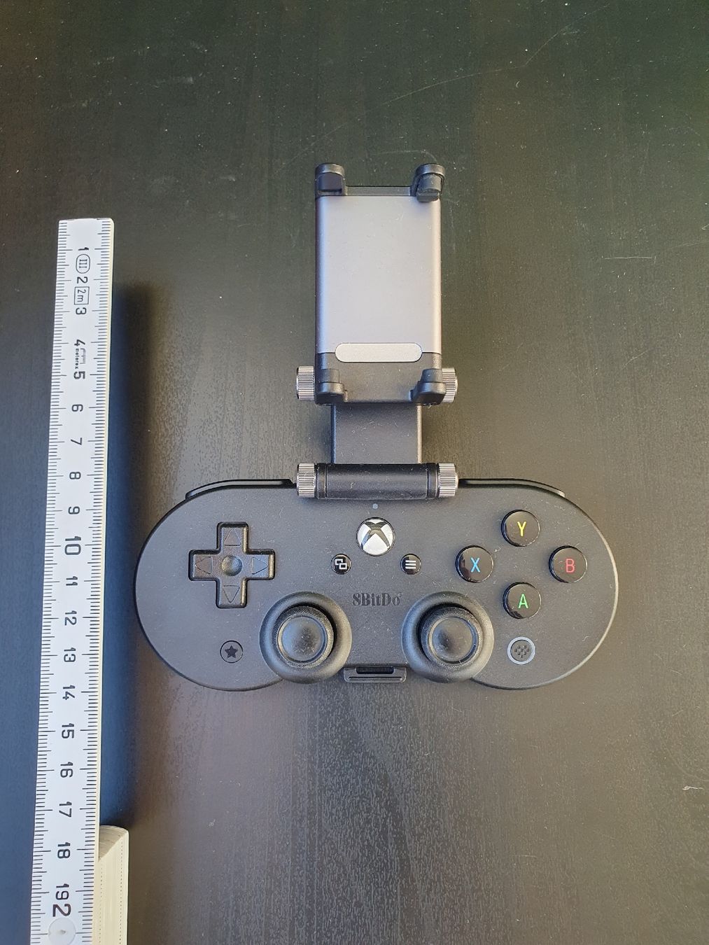 8BitDO Controller: 8BitDo SN30 Pro Bluetooth Controller mit Smartphone Halter – Gebraucht aus Aathal-Seegräben von Ru.Fi