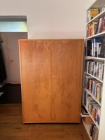 Holz Kleiderschrank