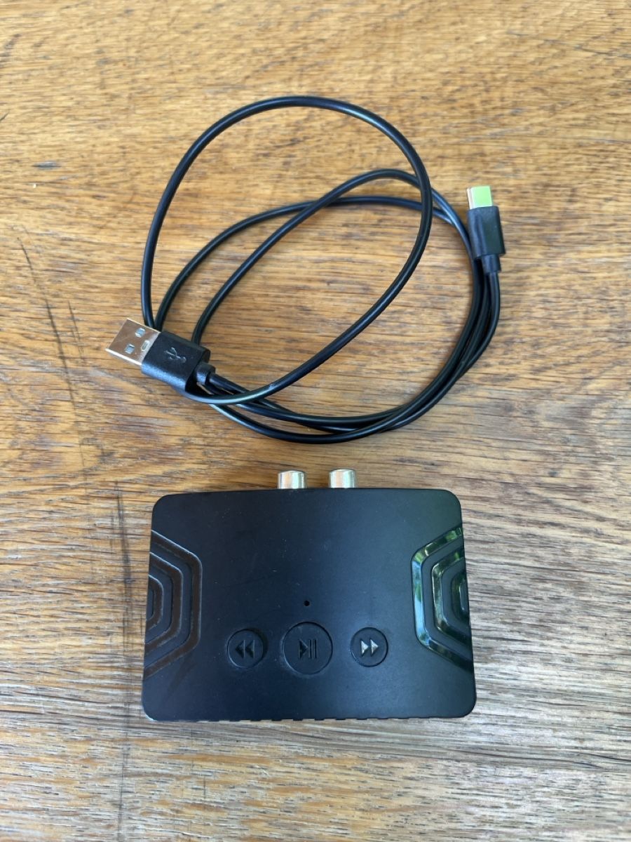 Laufwerke & Adapter: Bluetooth Audio Empfänger schwarz mit USB Kabel gebraucht – Gebraucht aus Braunau von Gizmo123