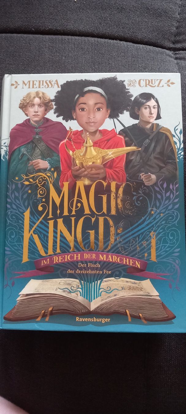 Libri: Magic Kingdom, Band 1 – Usato da Bünzen venduto da kalink
