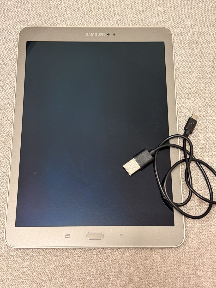 Samsung Tablet PC: Samsung tab s2 – Gebraucht aus Einigen von iva_86t8