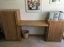 2 Schränke mit Schreibtisch