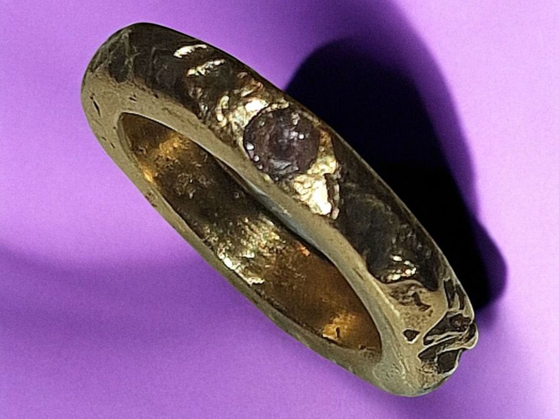 Ringe: Naturstyle-Ring,  Bronze mit Tansanit,  Grösse 49 – Neu und originalverpackt aus Aarau von Schmuckhoehle_MD 1