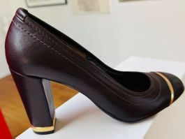 Trendige Echt-Lederschuhe / Pumps Gr. 39, Braun, Gummisohle