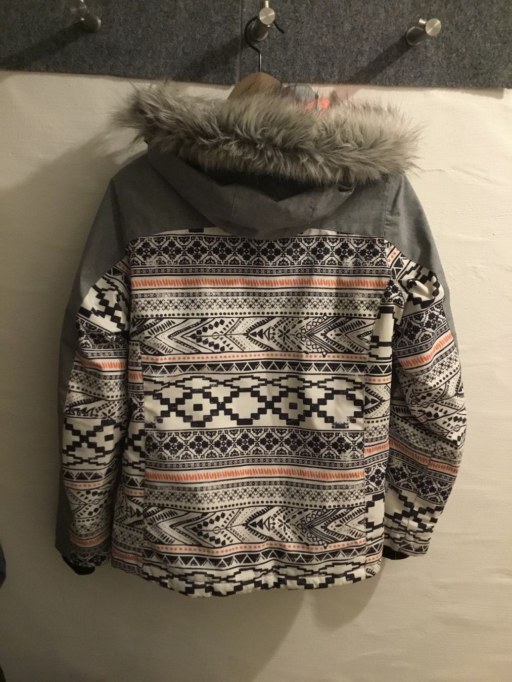 Vestes & Manteaux: Winterjacke – D'occasion à Bäretswil par tan_22c9 2