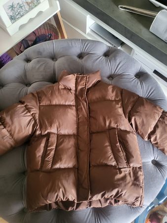 Warme ZARA Winter Jacke, Top Zustand, Grösse 130