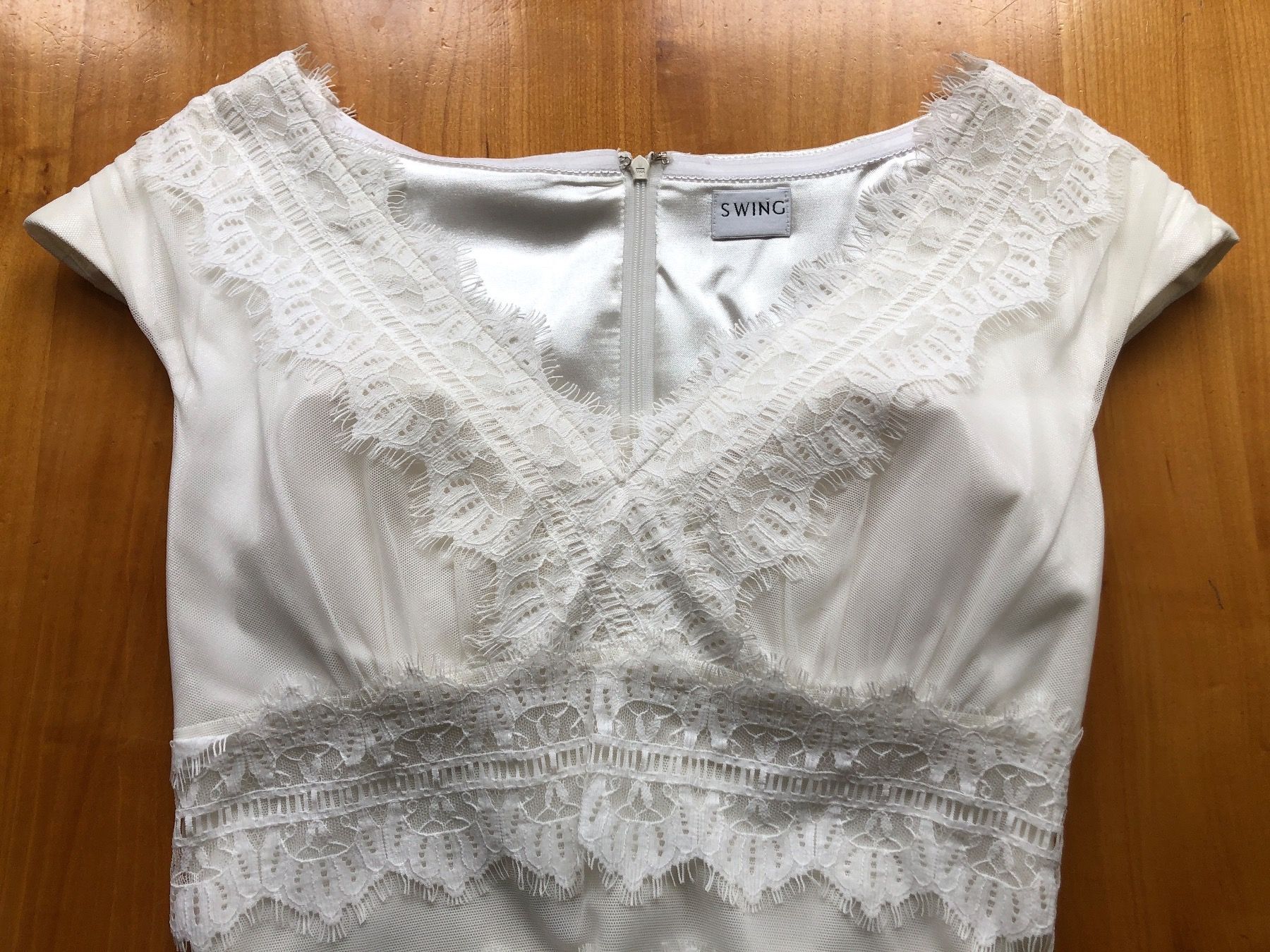 Vestiti: Weisses Spitzenkleid Gr. XS – Nuovo (secondo la descrizione) da Zürich venduto da ehupp 2