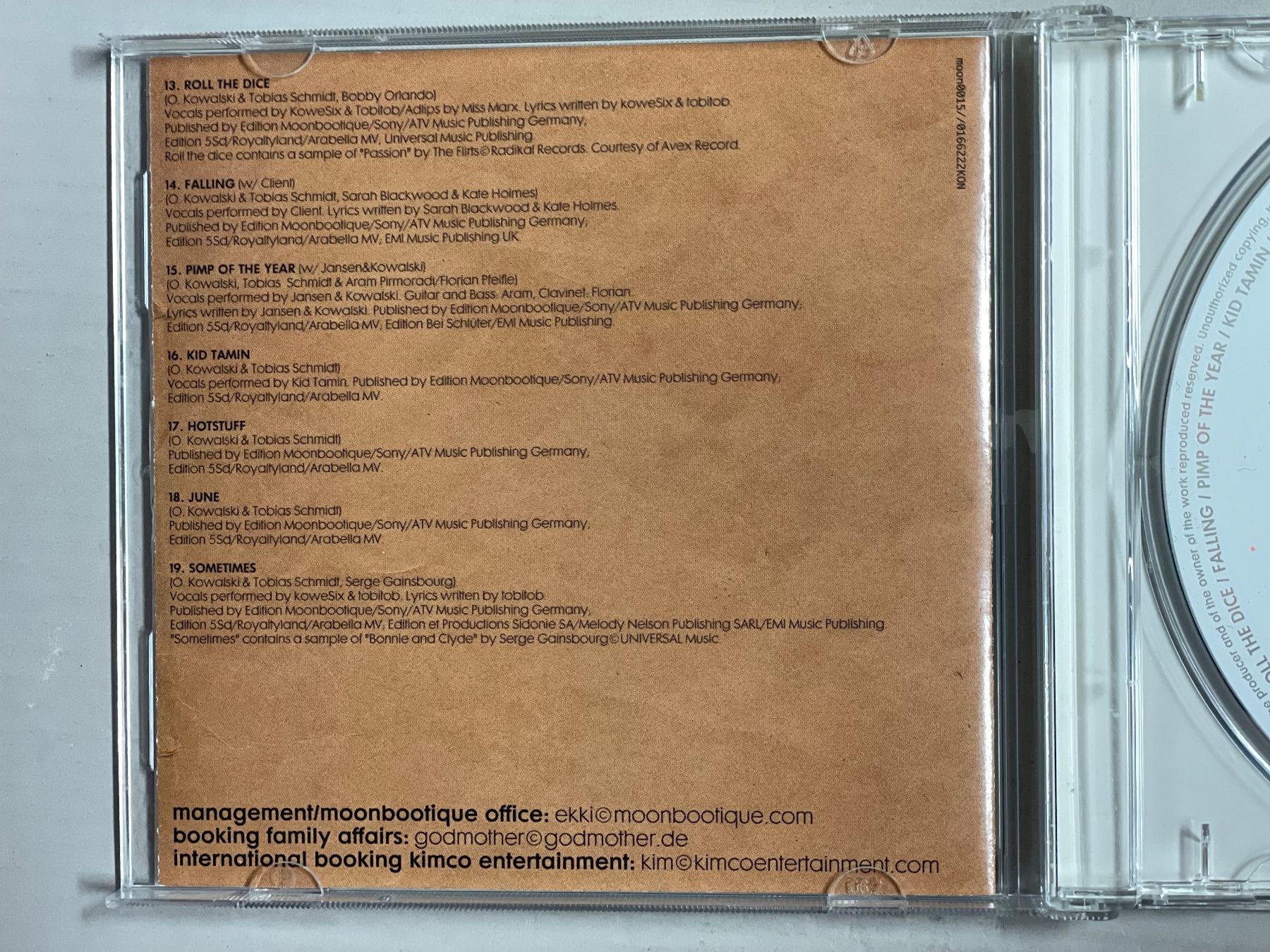 CD: Moonbootica – Usato da Muri b. Bern venduto da AdidasCollector 4
