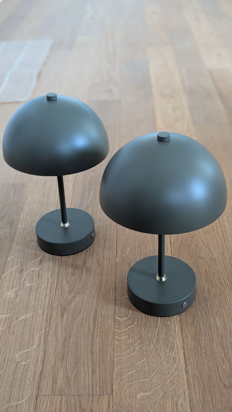 Lampade: 2 Dekoleuchten / Tischlampen NEU – Nuovo (secondo la descrizione) da Sursee venduto da W_Julia 1
