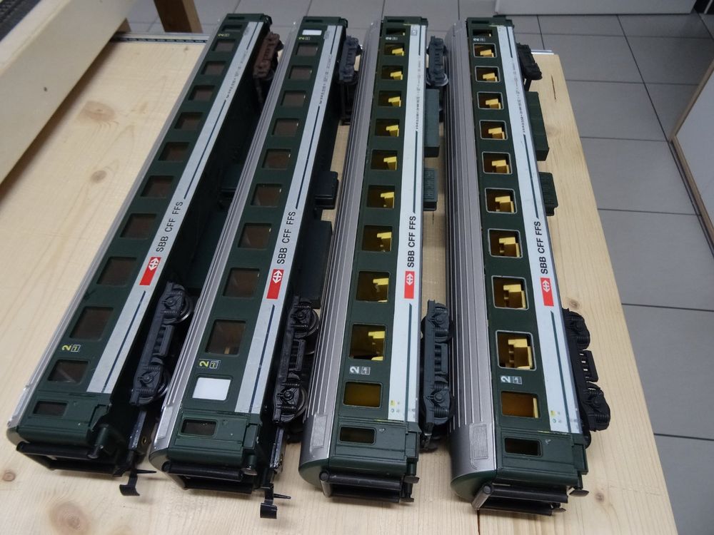 Märklin: 4 x SBB Personenwagen / voitures-voyageurs CFF (Gebraucht) in Fontaines NE für CHF 37
