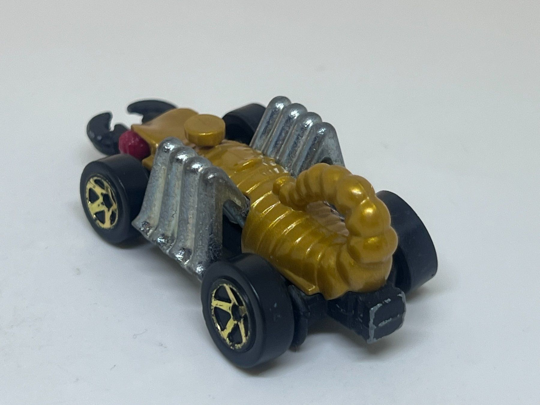 Hot Wheels Modellini d'auto: Hot Wheels Eevil Weevil #491 – Usato da Wildegg venduto da LaaBoutique 2