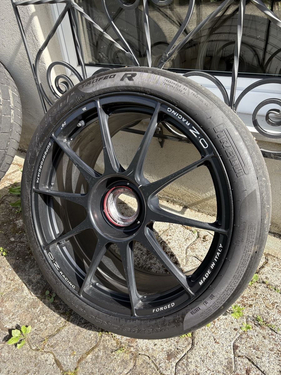 Pneus & Roues: Porsche 992 GT3 OZ Superforgiata – D'occasion à Wangen b. Olten par Erhii 2