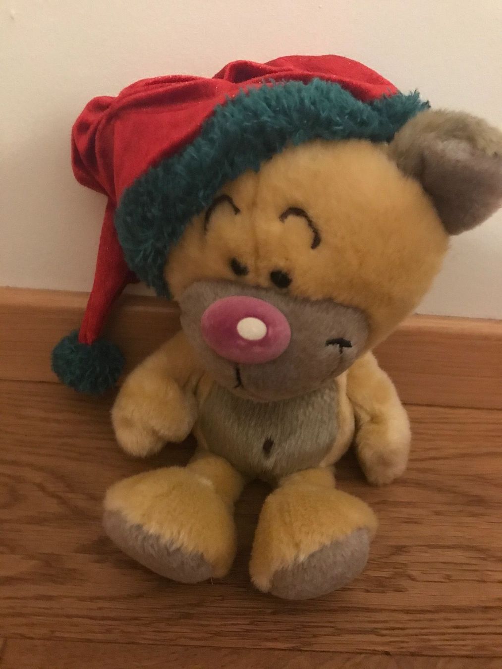 Jouets: Teddy mit Pommelmütze – D'occasion à Mauren par SB1606
