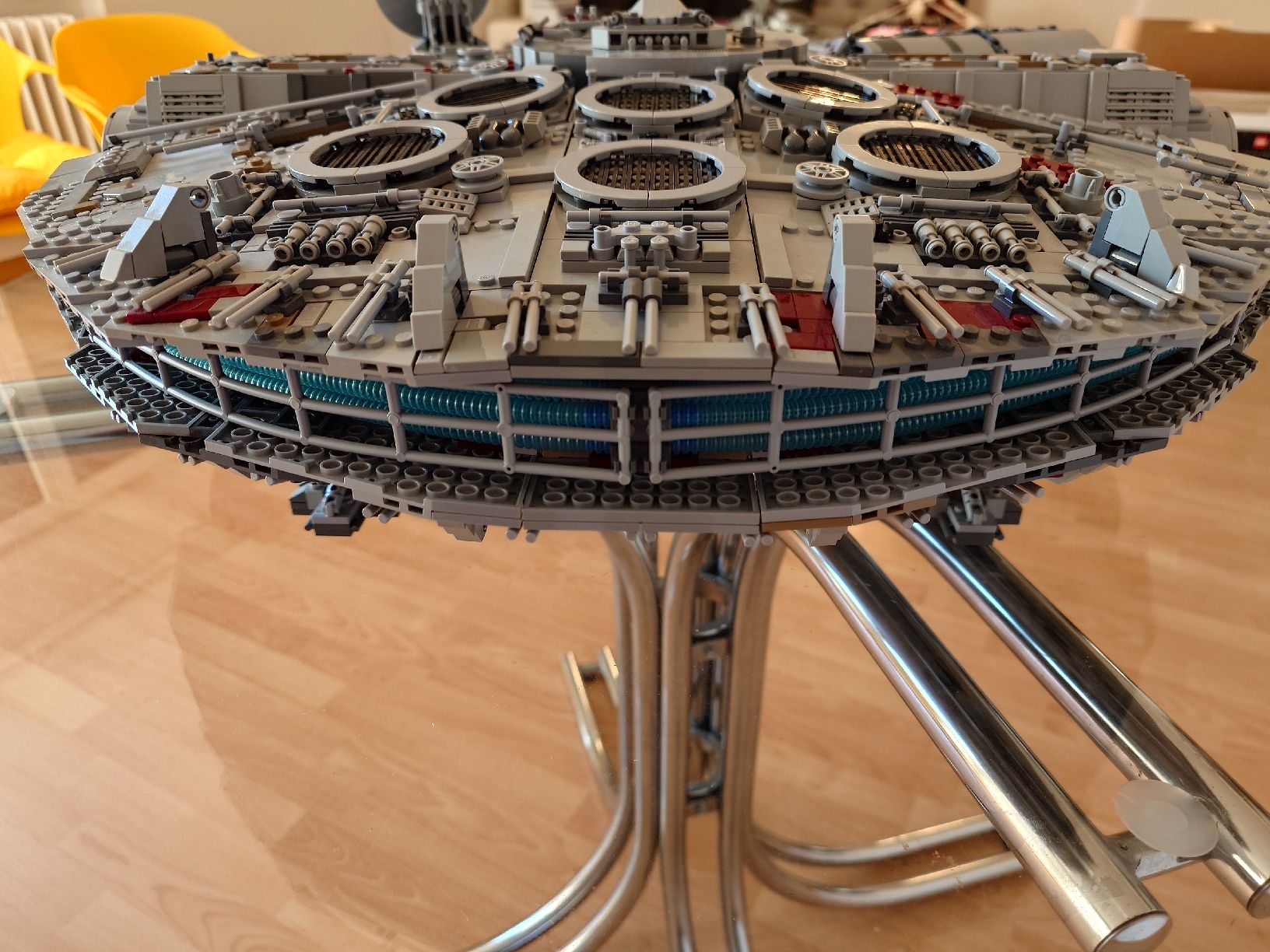 Lego Kit di costruzioni: LEGO 75192 UCS Millenium Falcon / UCS Milleniumfalke – Nuovo (secondo la descrizione) da Fehraltorf venduto da bra_g852 4