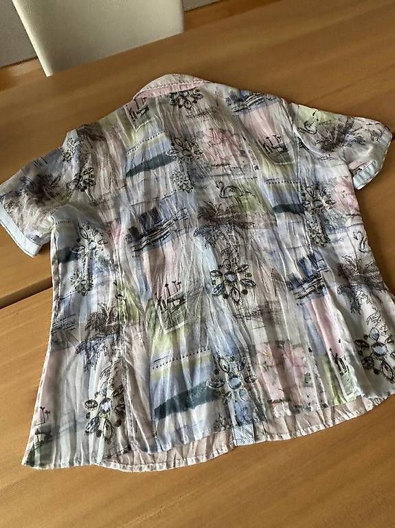 Blusen: Damen Bluse kurzarm Marke just white  Gr. 42 – Gebraucht aus Bülach von marspi 2