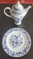 Théière et assiette en porcelaine (neuves)