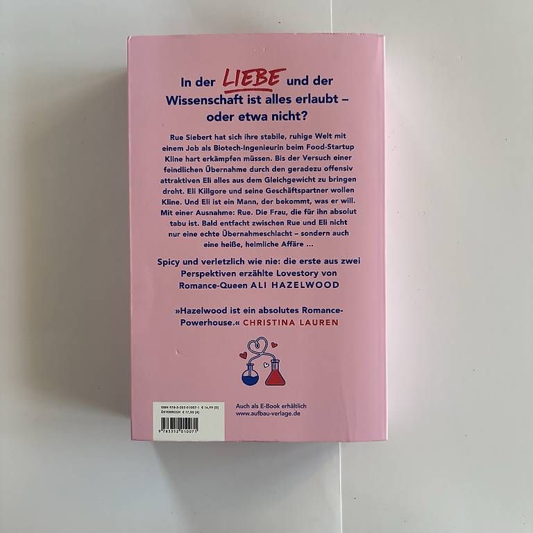 Bücher: Buch: Not in love – Gebraucht aus Madiswil von Minztee 3