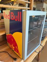 Red Bull Getränkekühlschrank mit LED-Beleuchtung