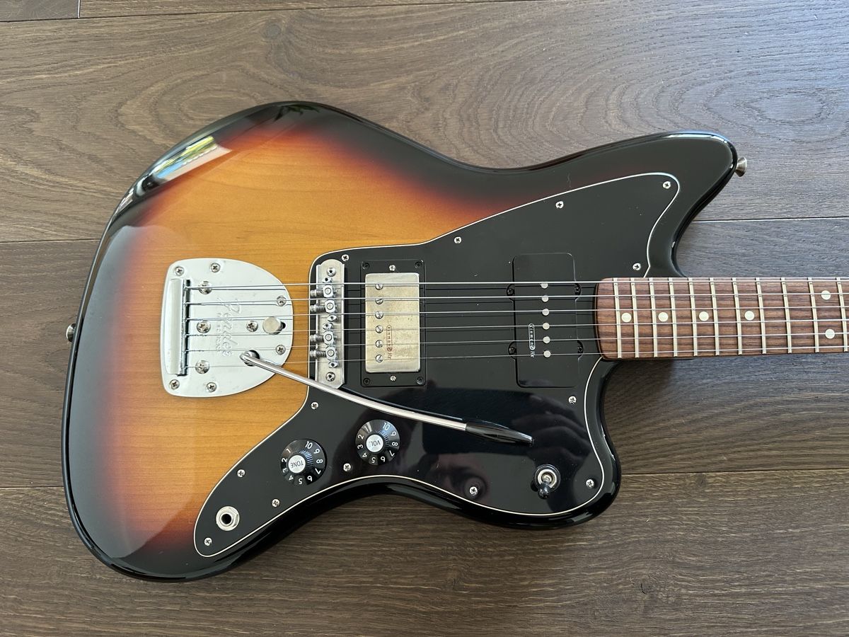 Fender Instruments de musique: Fender Blacktop Jazzmaster – D'occasion à Muntelier par sandberg5 1