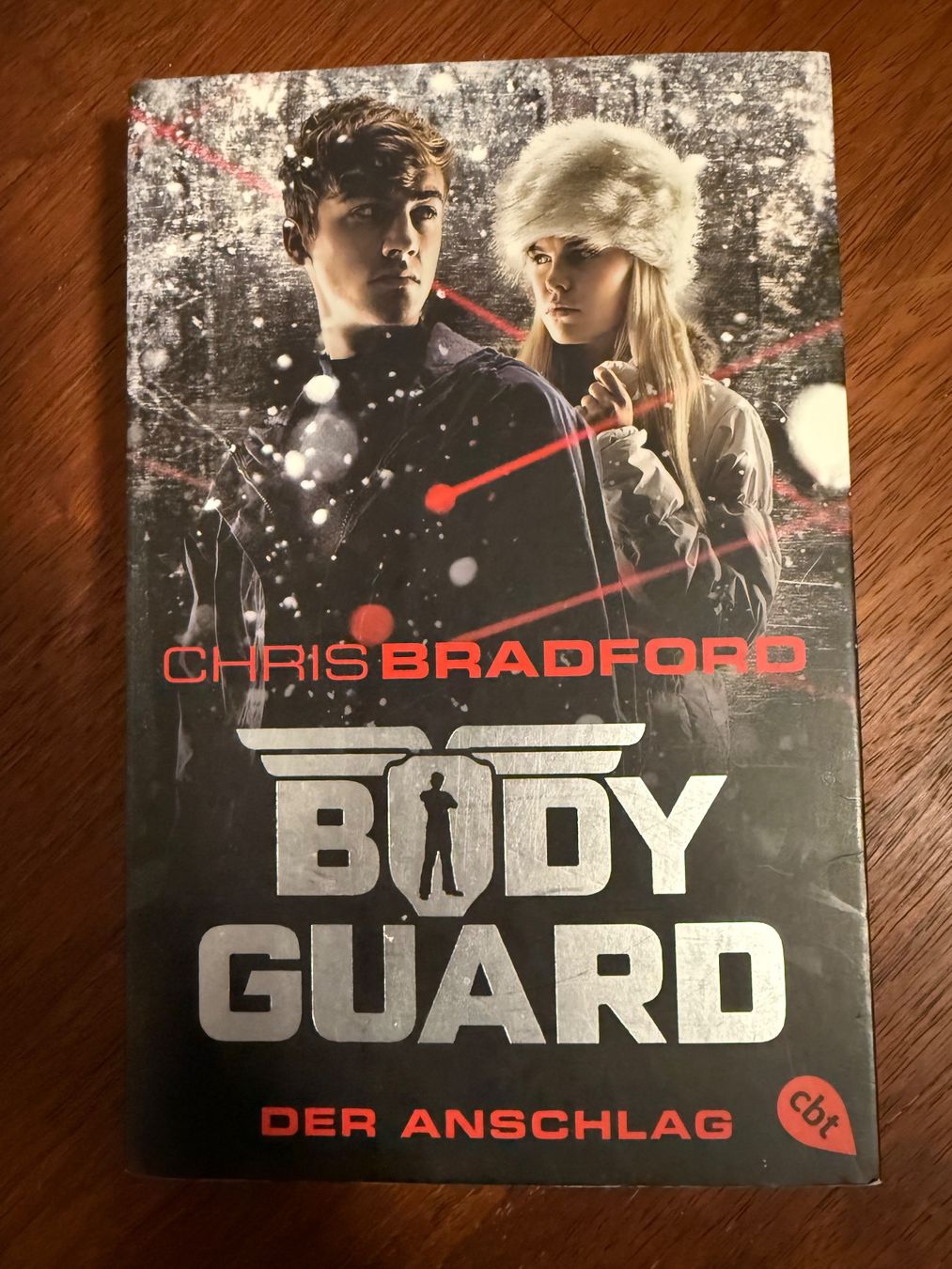 Libri: Bodyguard - Der Anschlag - Band 5 – Usato da Luzern venduto da eti_7hdd