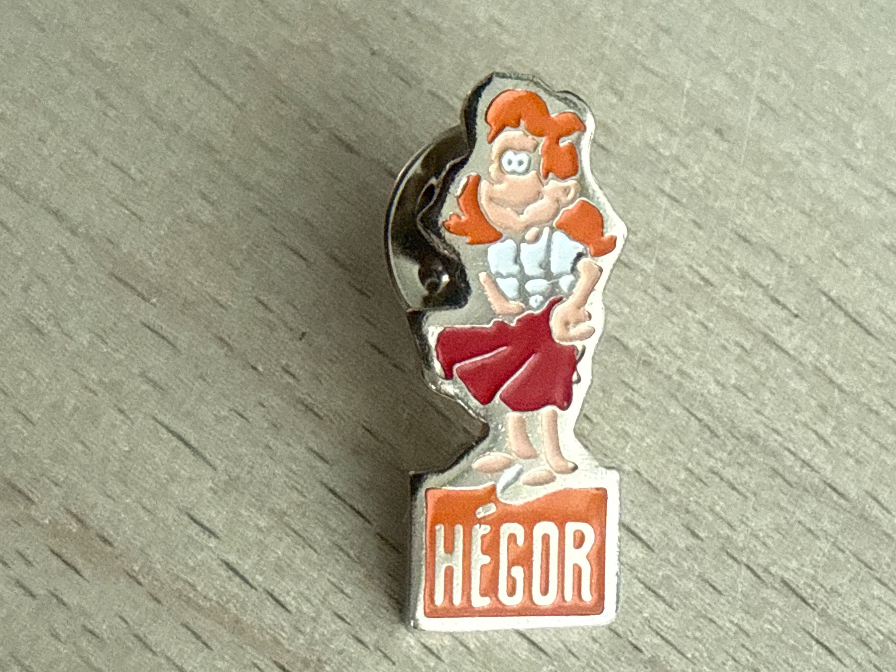 Plaquettes & Badges: Pin Hégor – D'occasion à Glattbrugg par Schweigmatt