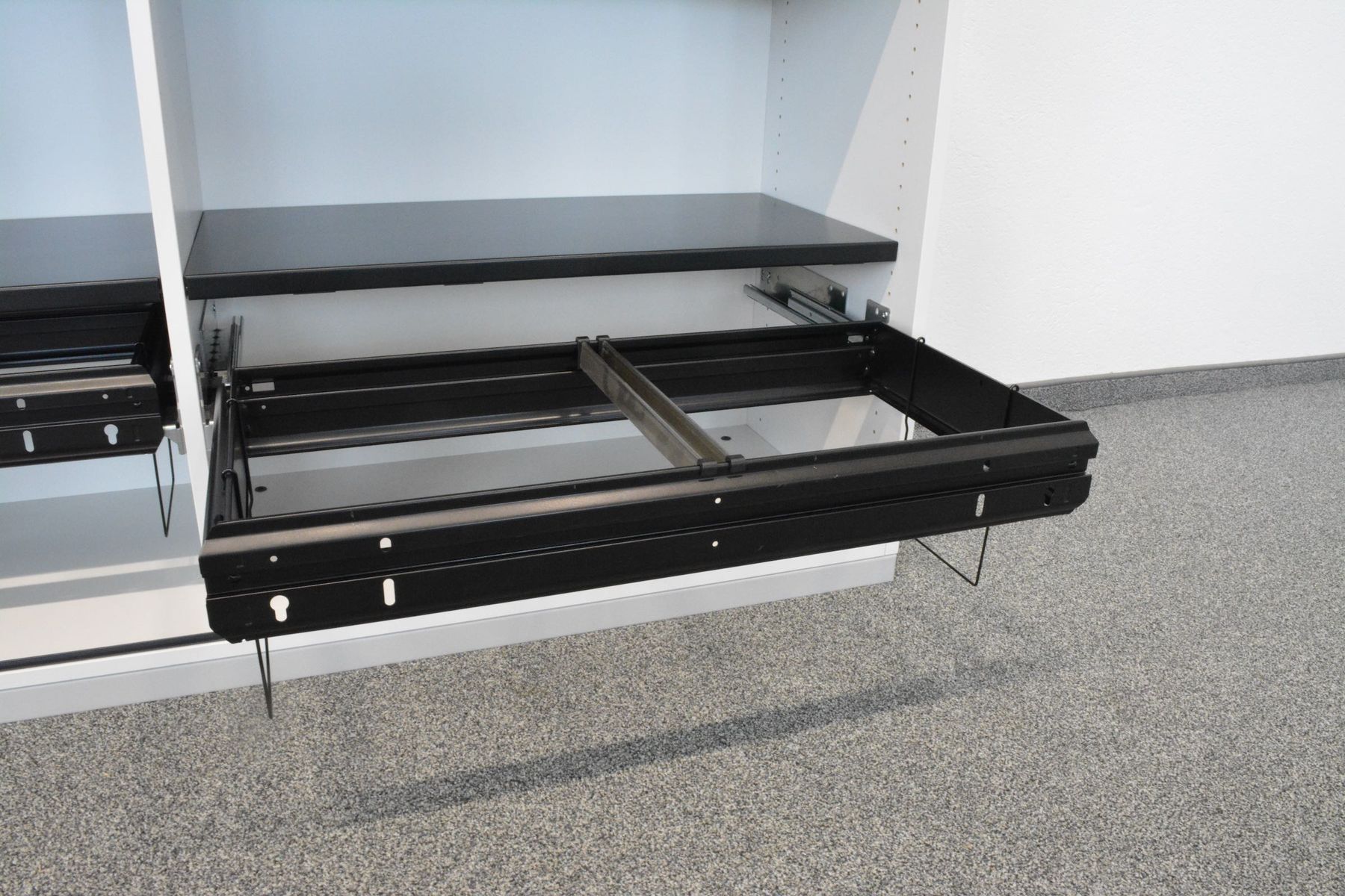 Scaffali: Steelcase Share It Hängeregister-Einsatz Einbaubreite 763mm – Usato da Schönenwerd venduto da mcofficeshop 2
