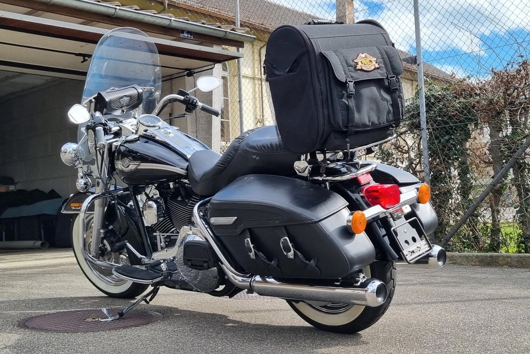 Harley-Davidson Touring: Harley-Davidson Road King Classic 100th Anniversary 2003 – Gebraucht aus Vaduz von ArtAries 3