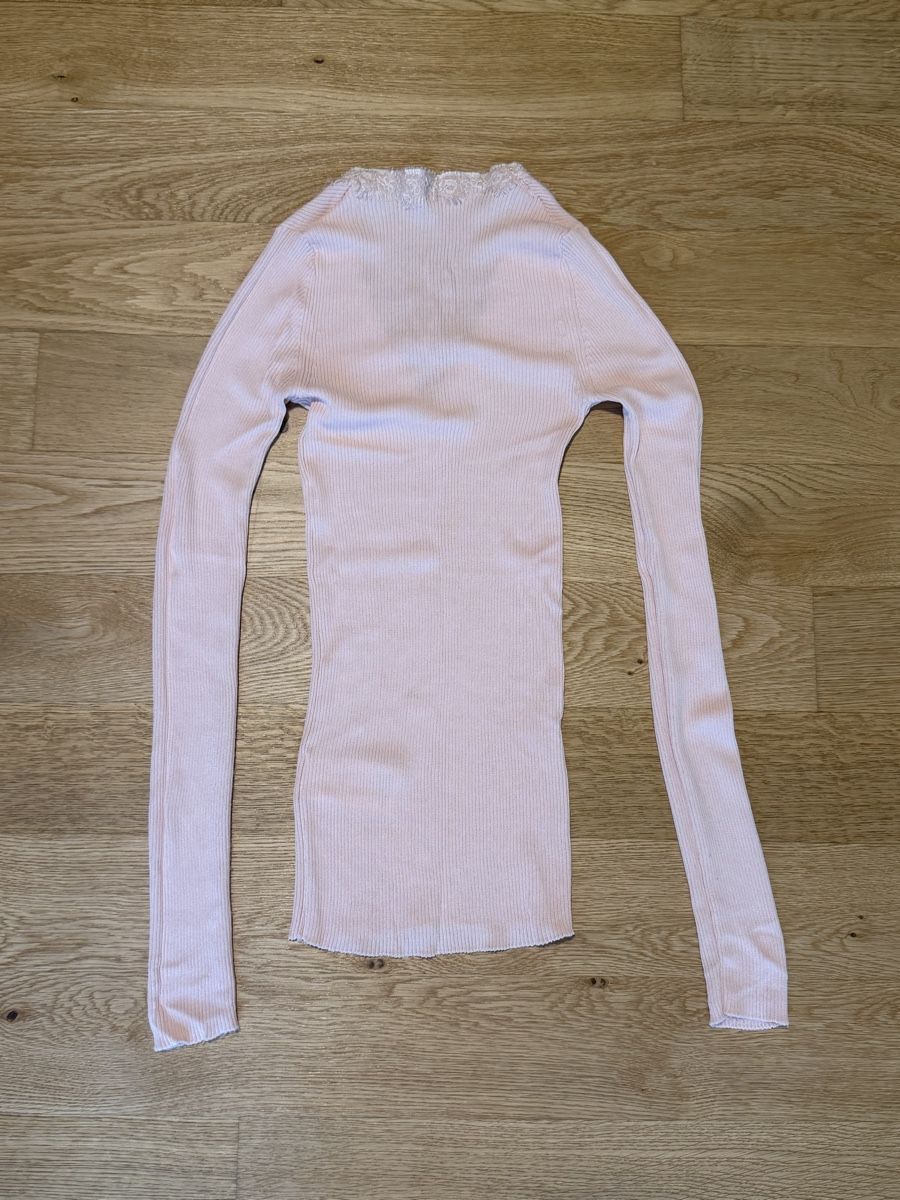 Sandro Top: ROSA SANDRO LANGARMSHIRT MIT SPITZE – Usato da Zürich venduto da dbu_s8p2 2