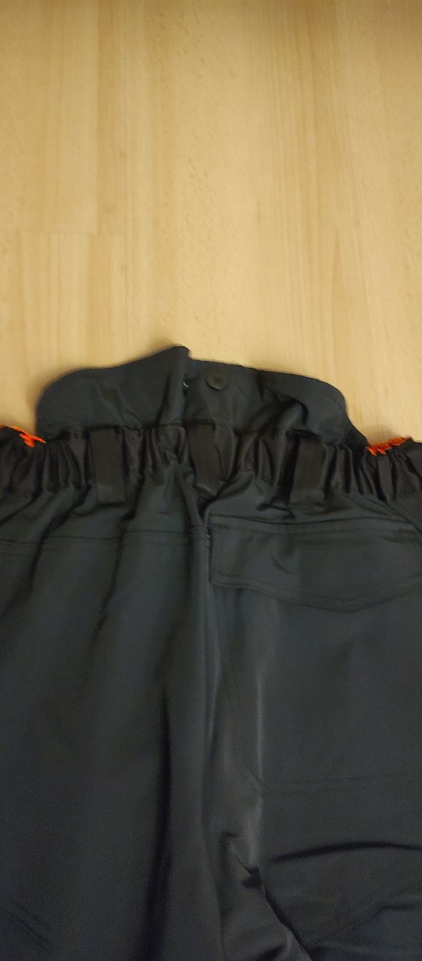 Pantalons: Stihl Schnittschutzhose Damen – Neuf (Voir description) à Grenchen par car_qq2t 6