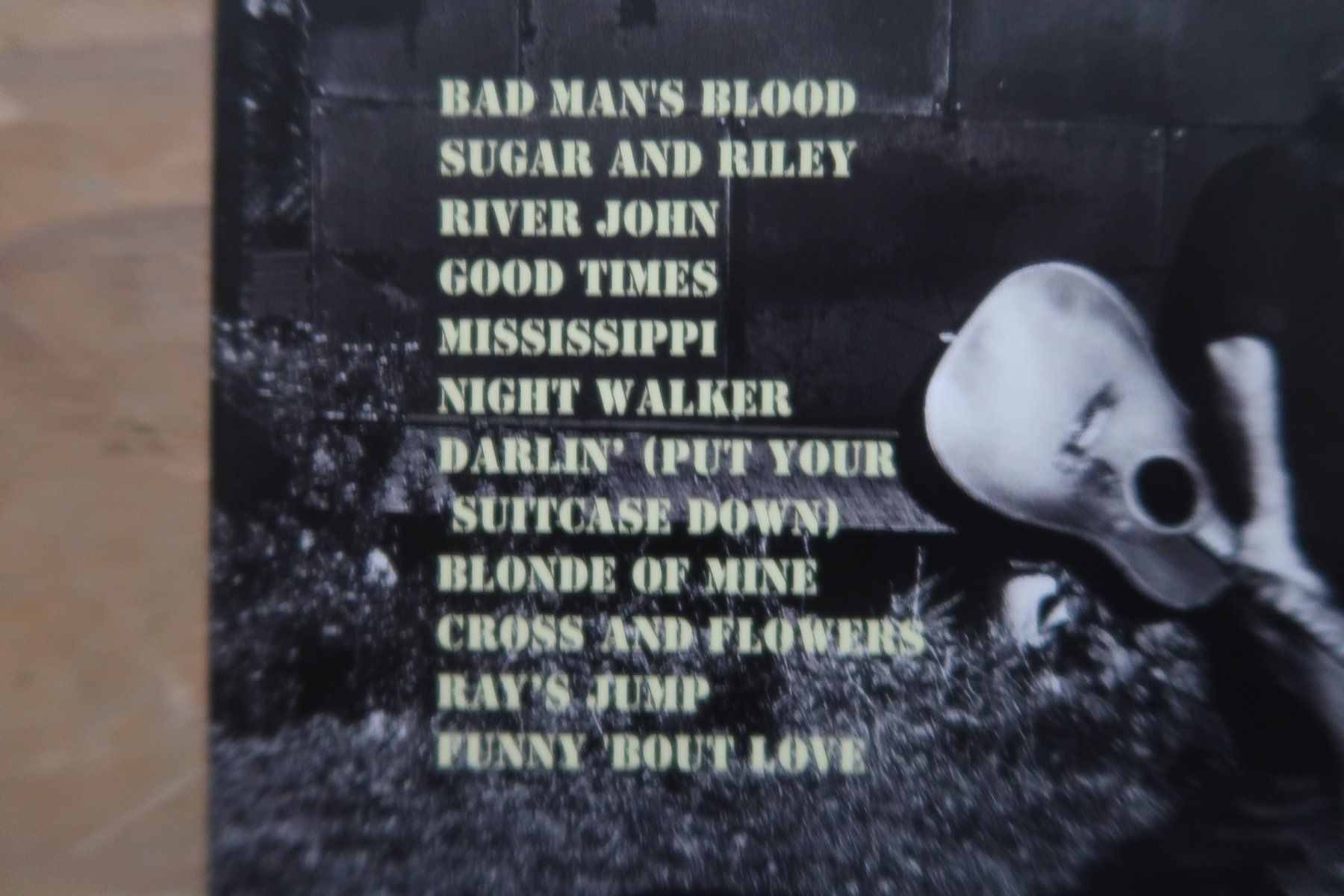 CD: RAY BONNEVILLE - BAD MAN'S BLOOD - CD – Usato da Basel venduto da Patiscat 2