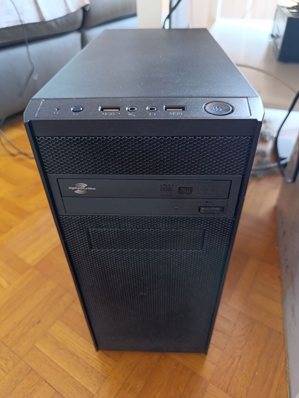 Intel PC: PC Intel Celeron G3930 (6 Jahre alt) – Usato da Morbio Inferiore venduto da steve1ch 1