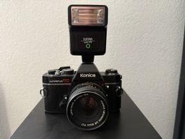 Konica Autoreflex TC + Hexanon AR 50mm f/1.7 + Flash sunpack
