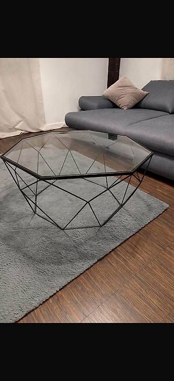 Tische: Diamant Tisch – Gebraucht aus Luzern von VStore