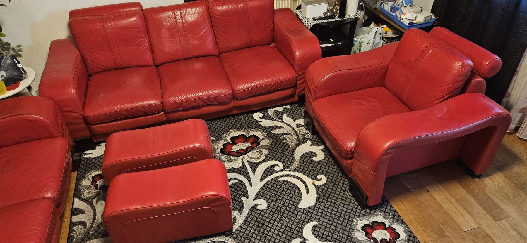 Divani: gratis 3-teiliges Ledersofa rot – Usato da Thun venduto da asi_7lzh 3
